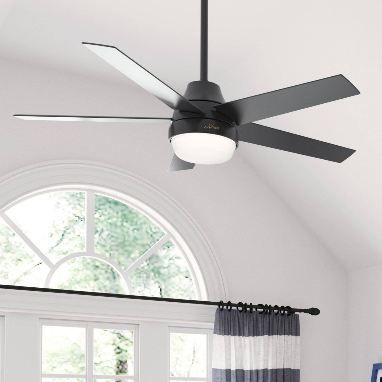 Hunter Aerodyne SIMPLEconnect 52-in Matte black LED Indoor Smart Ceiling Fan with Light and Remote (5-Blade) 51314