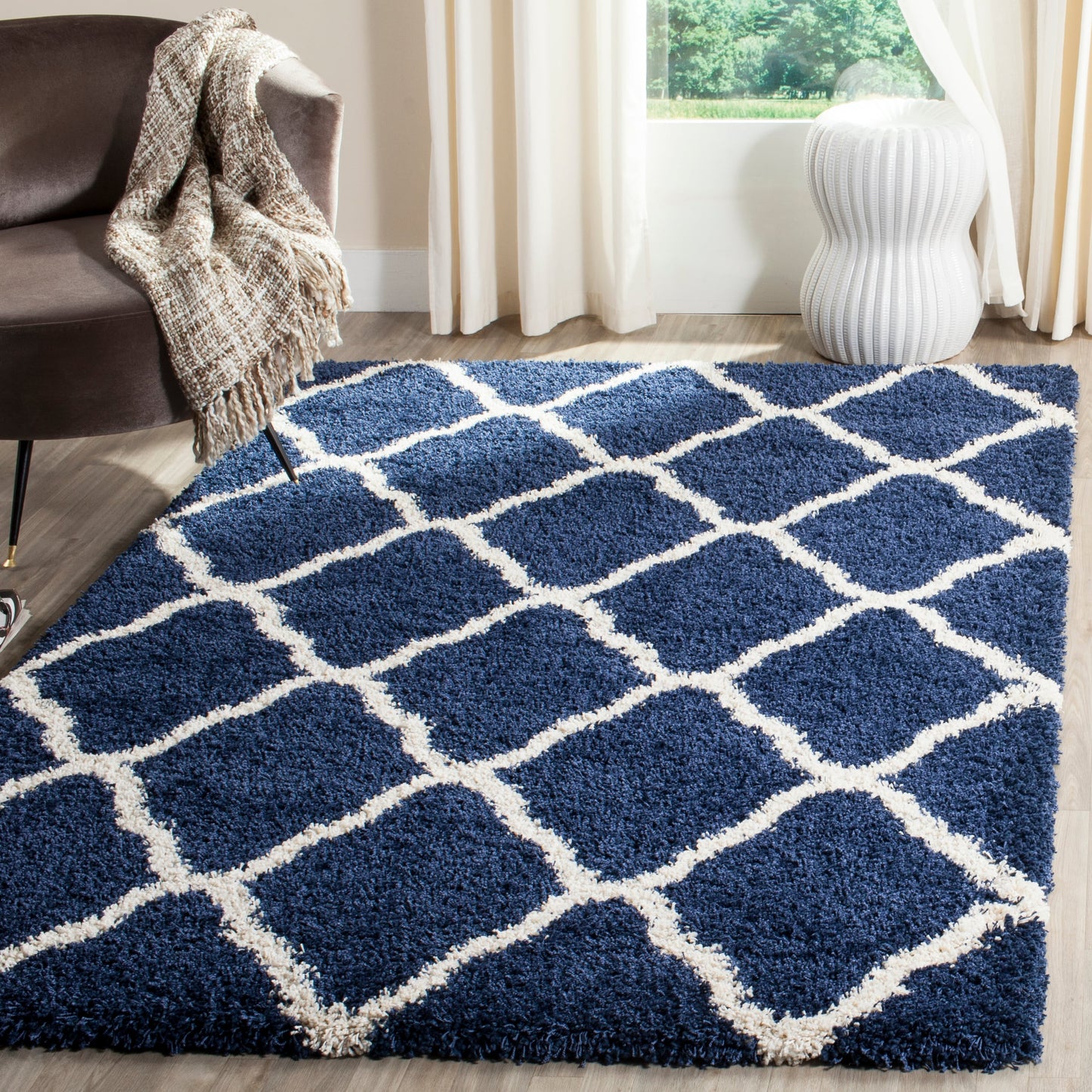 Safavieh Hudson Sabine Shag 10 x 14 (ft) Loomed Navy/Ivory Rectangular Indoor Trellis Area rug