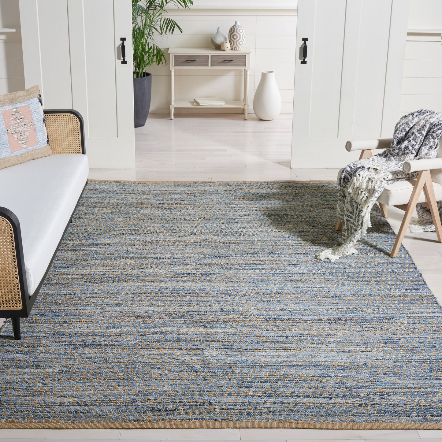 Safavieh Cape Cod Dartmouth 11 x 15 (ft) Jute Natural/Blue Rectangular Indoor Chevron Coastal Area rug