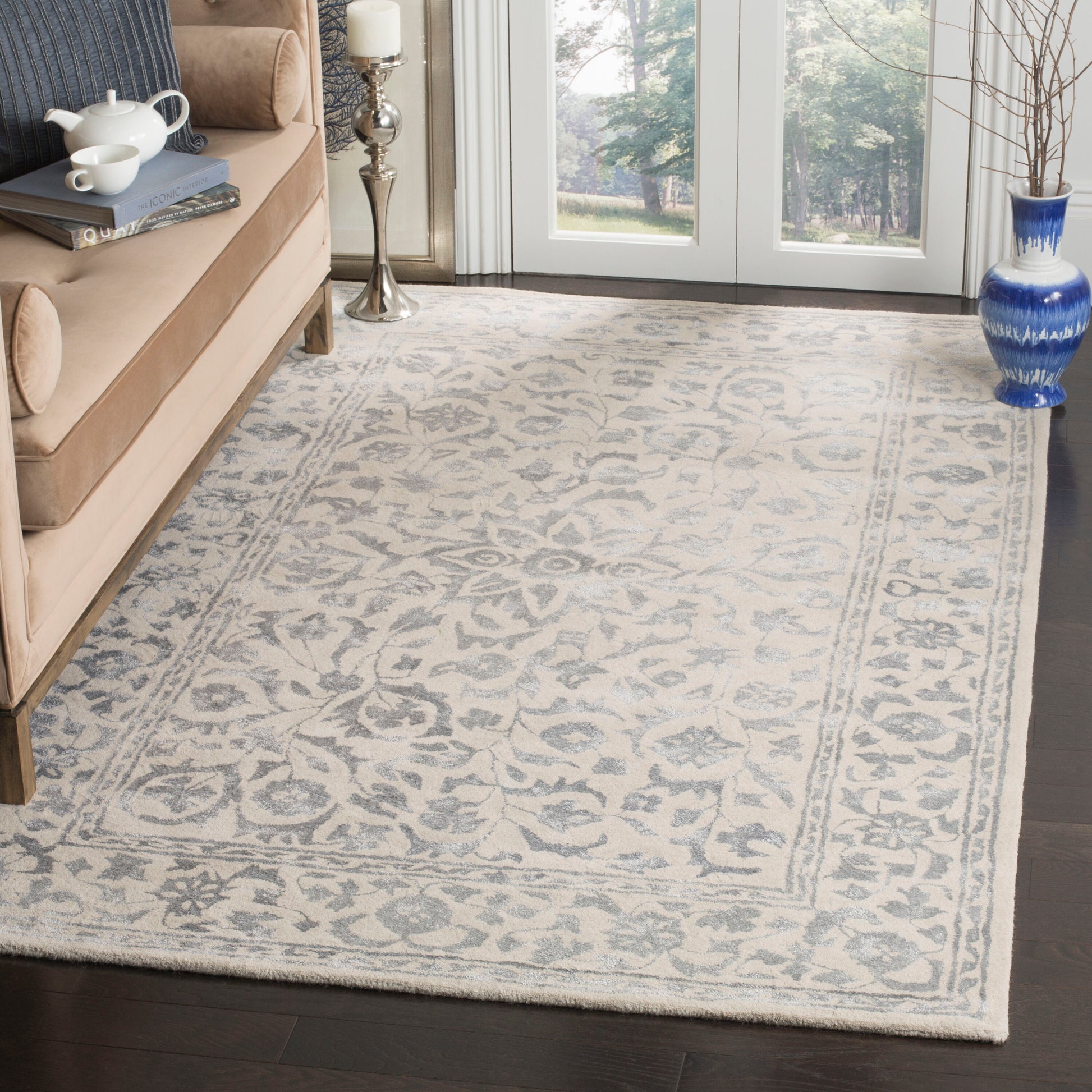 Safavieh Glamour Nova 8 x 10 (ft) Tufted Silver/Ivory Rectangular Indoor Floral/Botanical French Country Area rug