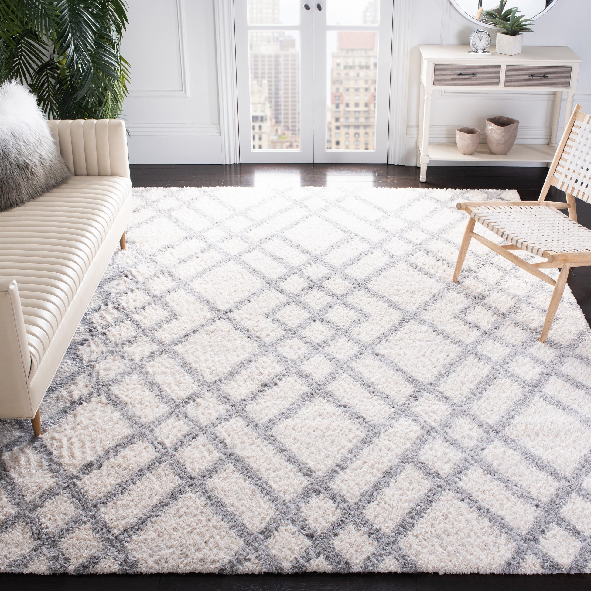 Safavieh Berber Chevrons Shag 10 x 14 (ft) Loomed Cream/Gray Rectangular Indoor Geometric Mid-Century Modern Area rug