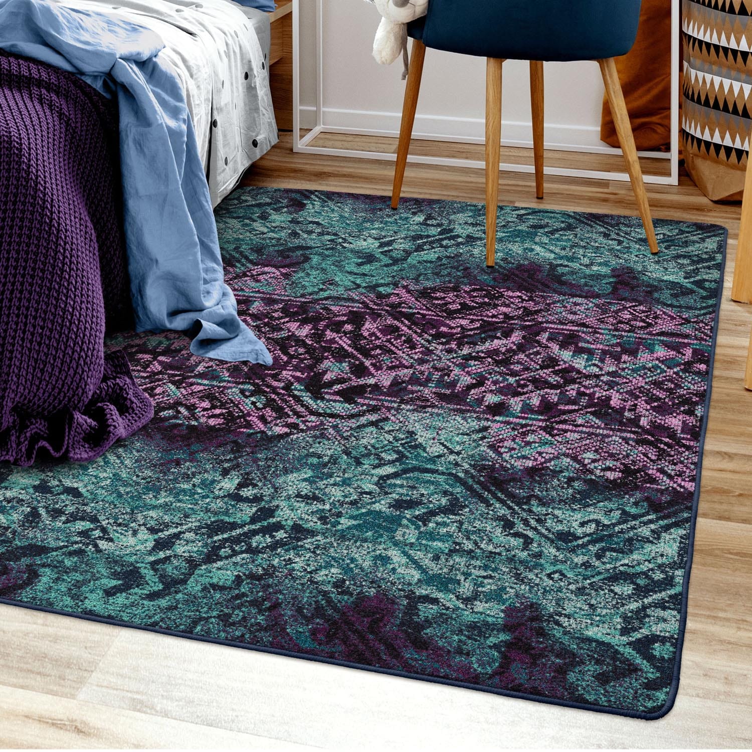 American Dakota 5 x 8 (ft) Tufted Gemstone Rectangular Indoor Distressed/Overdyed Area rug