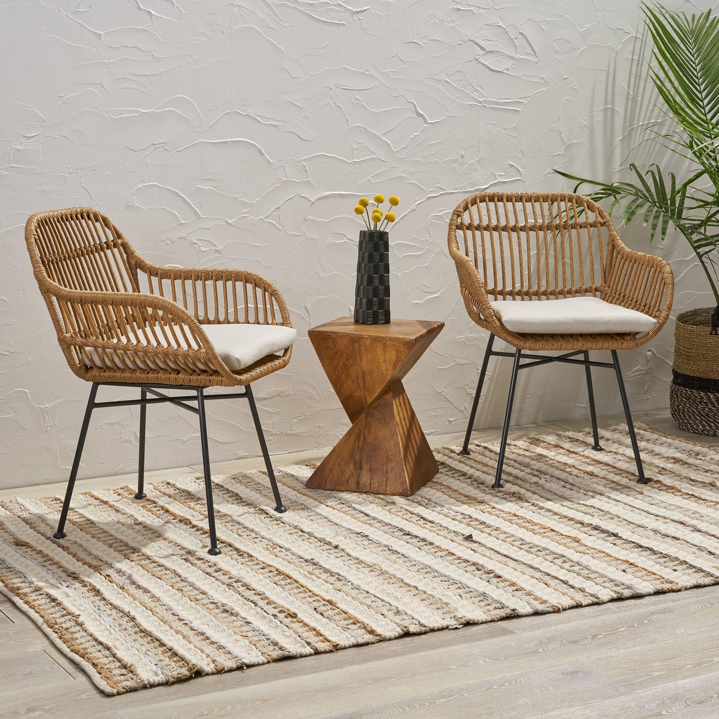 ModernLuxe AC Milan Woven Faux Rattan Chairs with Cushions (Set of 2) Set of 2 Rattan Stackable Brown Steel Frame Stationary Conversation Chair with Off-white Cushioned Seat