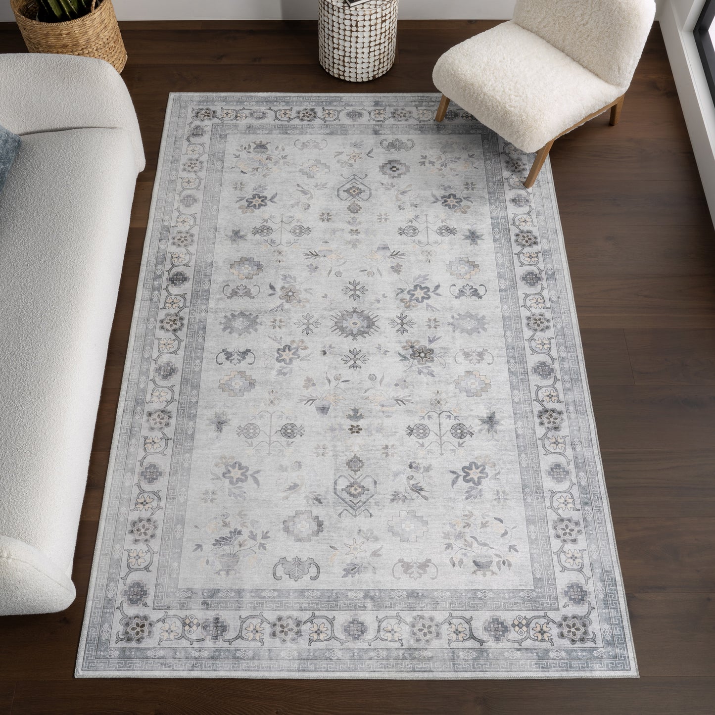 nuLOOM Verity SplashGuard Traditional Medallion Machine Washable 9ft. 6in. x 13ft. 6in. Light Grey Area Rug