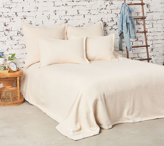 Carol & Frank Monroe Natural Queen Blanket