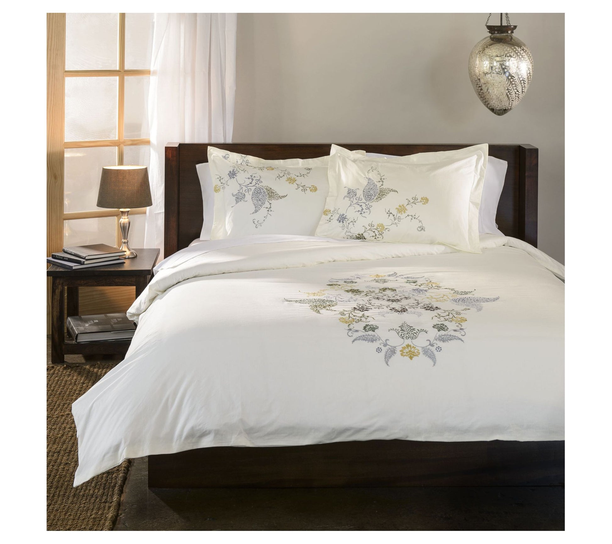 Superior Hyacinth 3-PC Embroidered Duvet CoverSet, Full/Queen